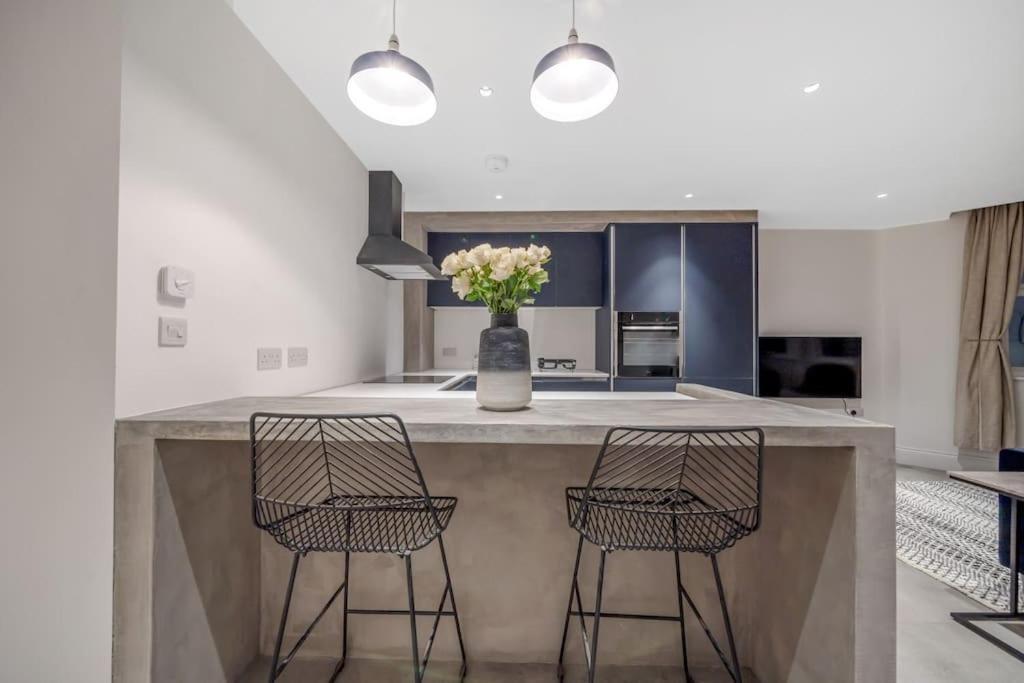 Trendy 2 Bedroom 2 Bathroom Apartment Minutes From Seafront In St Leonard'S Hastings St Leonards-on-Sea Zewnętrze zdjęcie