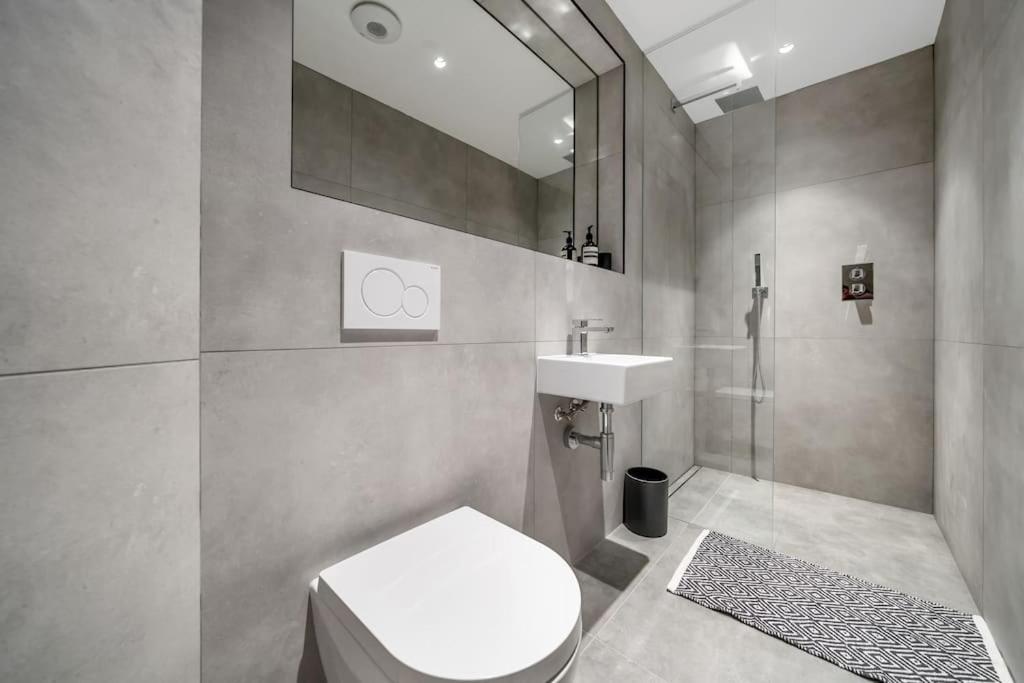 Trendy 2 Bedroom 2 Bathroom Apartment Minutes From Seafront In St Leonard'S Hastings St Leonards-on-Sea Zewnętrze zdjęcie